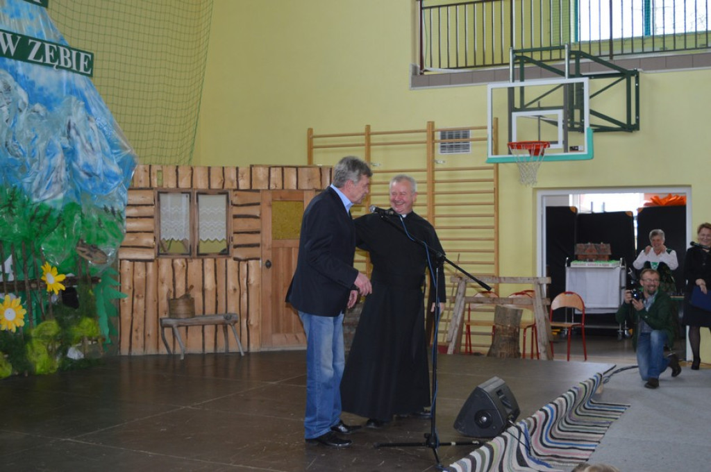Urodziny szkoły w Zębie