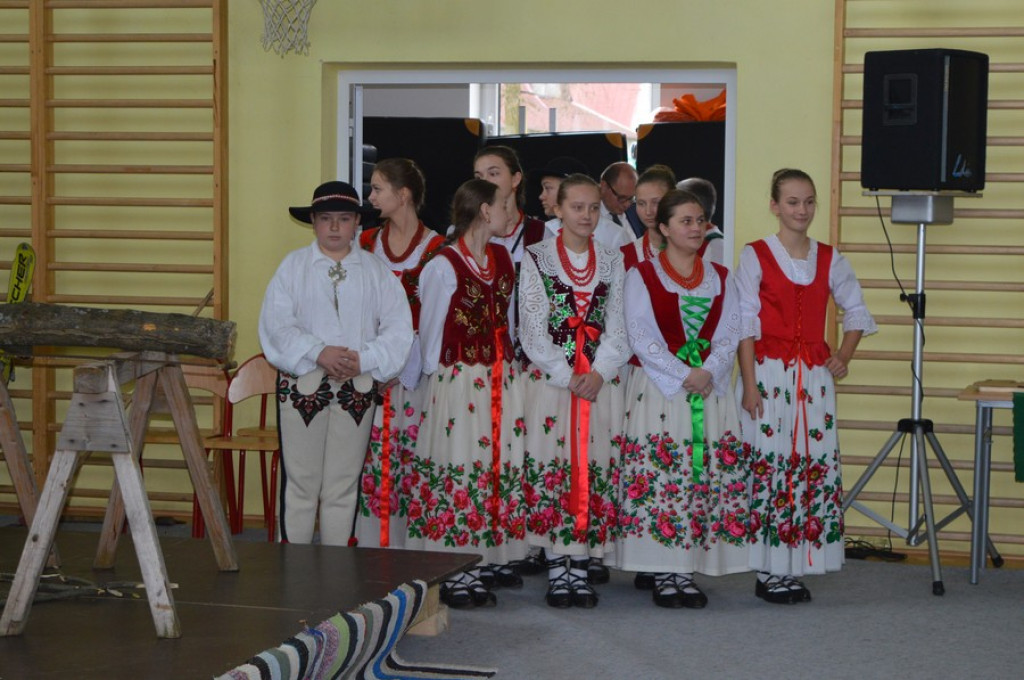 Urodziny szkoły w Zębie