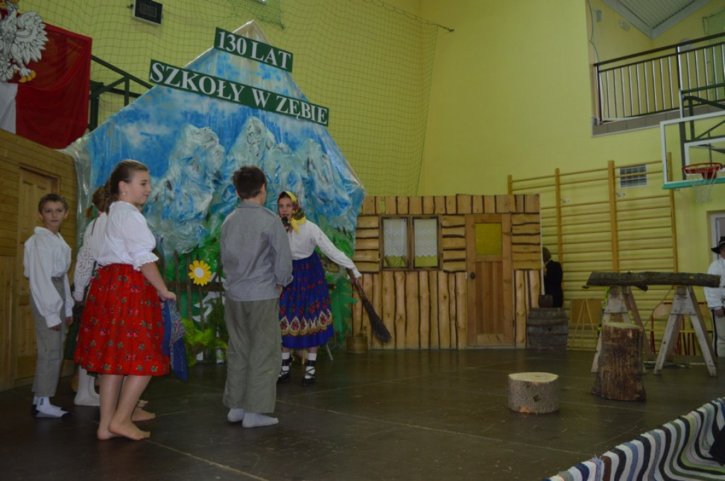 Urodziny szkoły w Zębie
