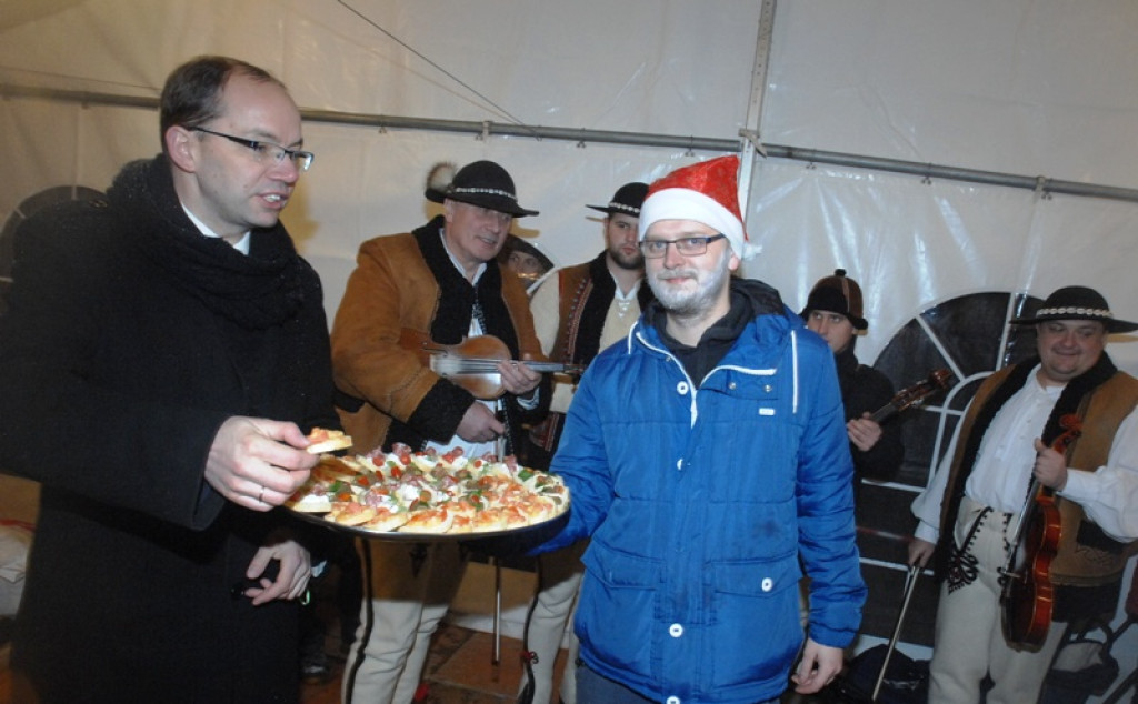 Miasto rozpoczęło Bożonarodzeniowe świętowanie