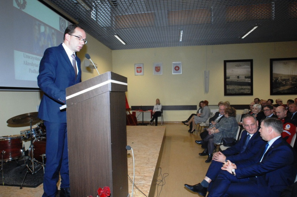 Przyznanie certyfikatu akredytacyjnego ministerstwa zdrowia nowotarskiemu szpitalowi