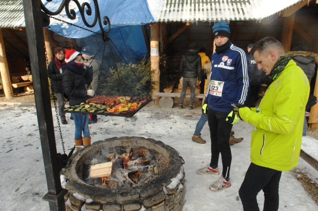 II „Bieg po(d) choinkę” - sportowe zmagania, świetna zabawa i piękny cel