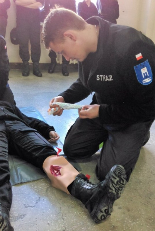 Nowotarscy kadeci w patronackiej jednostce