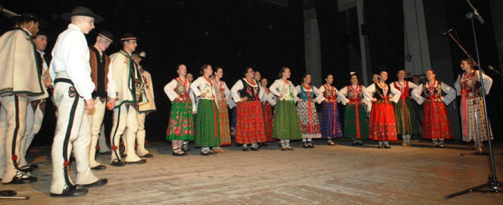 Koncert „Godny cas” na scenie MOK