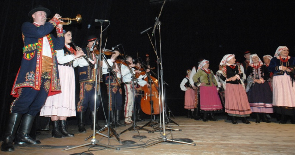 Koncert „Godny cas” na scenie MOK