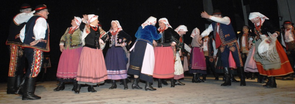 Koncert „Godny cas” na scenie MOK