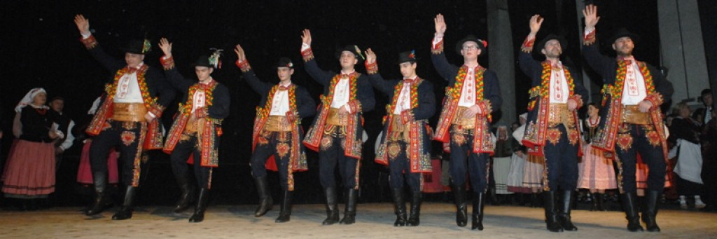 Koncert „Godny cas” na scenie MOK
