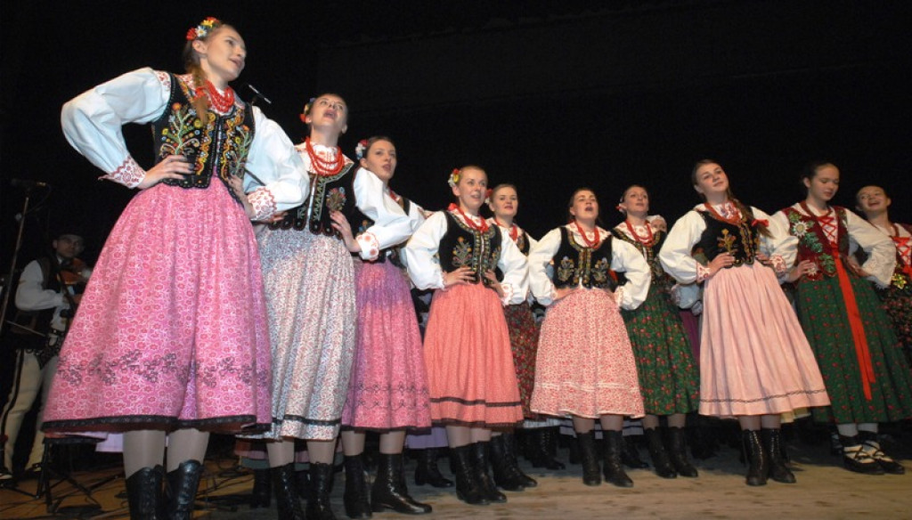 Koncert „Godny cas” na scenie MOK