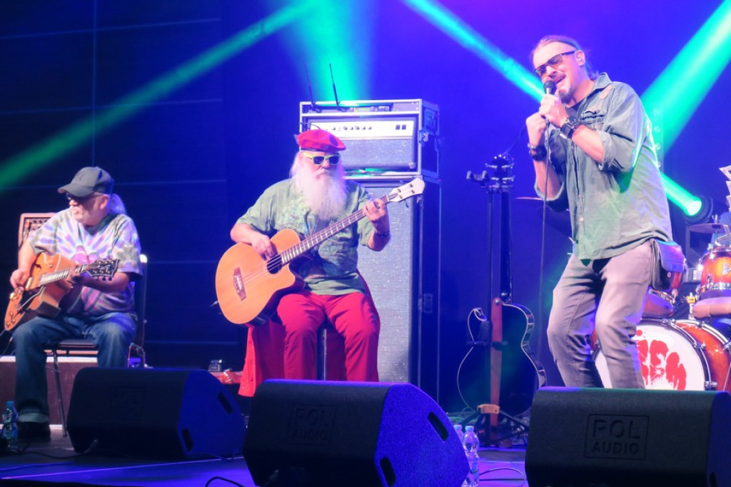 Blues rozbrzmiewał pod Nosalem
