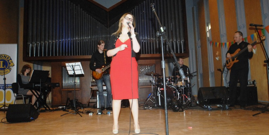 Koncert charytatywny „Zostań przyjacielem Ośrodka” w nowotarskiej szkole muzycznej