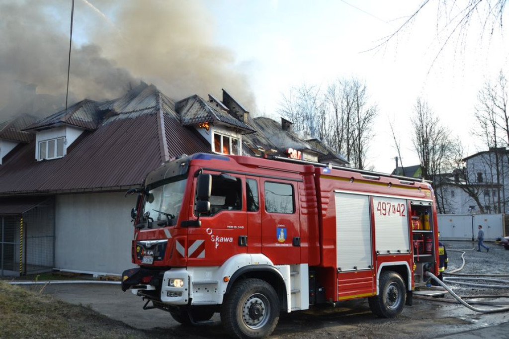 Pożar fabryki tarcz ściernych w Skomielnej Białej