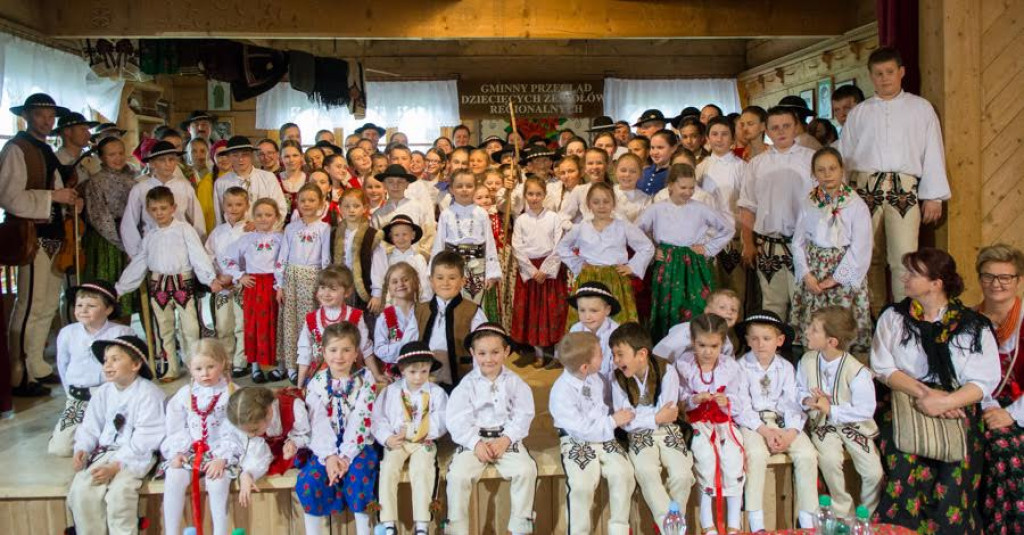 Mali artyści na scenie