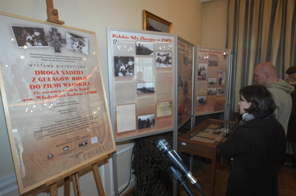 Nowa historyczna wystawa w nowotarskim ratuszu