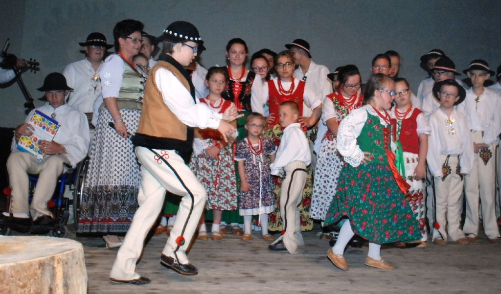 Tanecznym krokiem ku integracji - dwudniowy festiwal w MOK