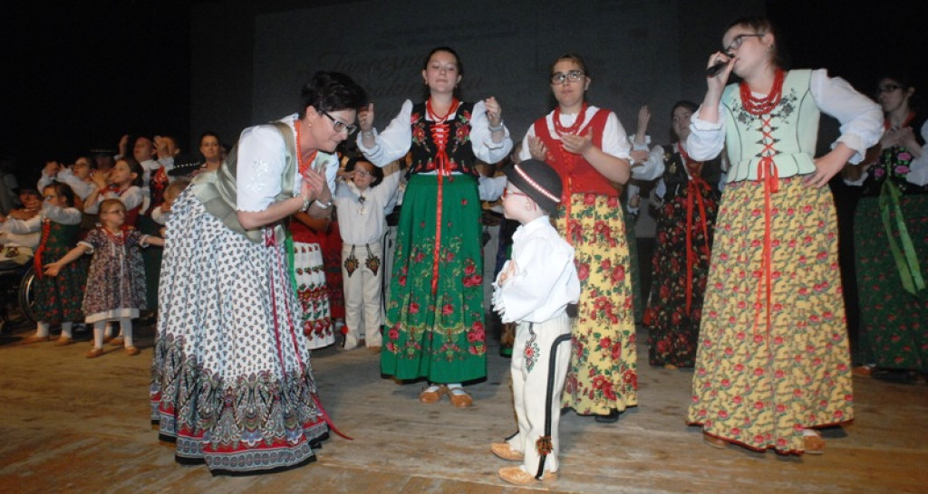 Tanecznym krokiem ku integracji - dwudniowy festiwal w MOK