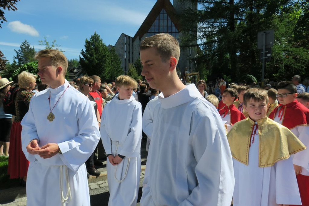 Od Św. Krzyża do Św. Rodziny