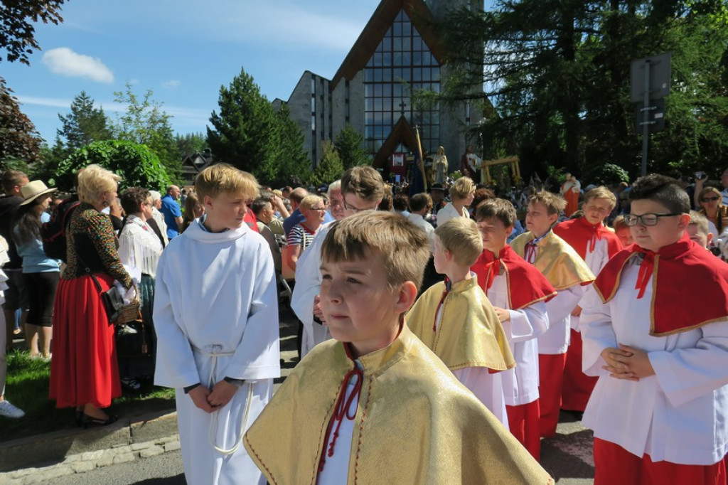 Od Św. Krzyża do Św. Rodziny