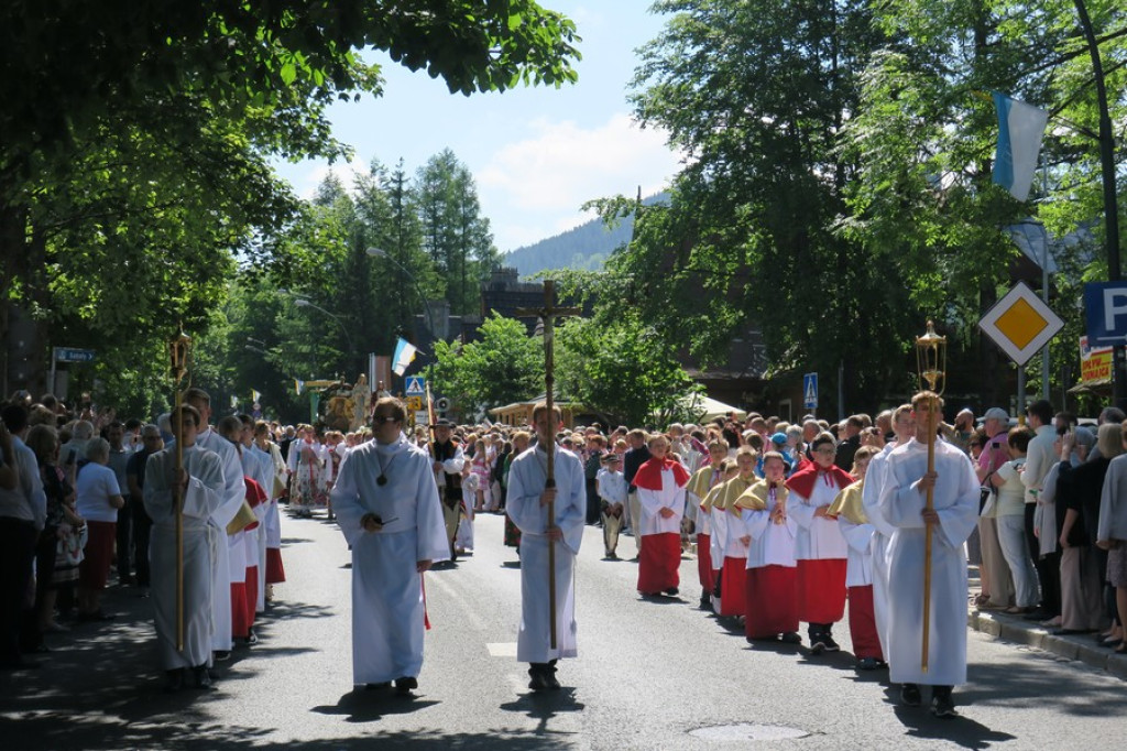 Od Św. Krzyża do Św. Rodziny