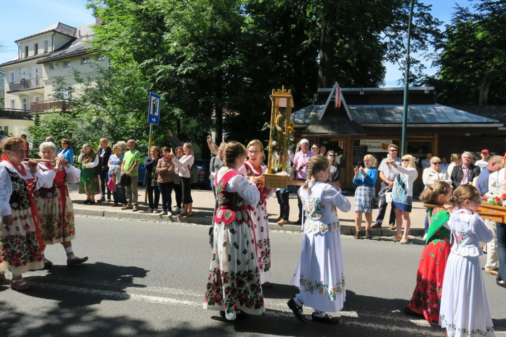 Od Św. Krzyża do Św. Rodziny