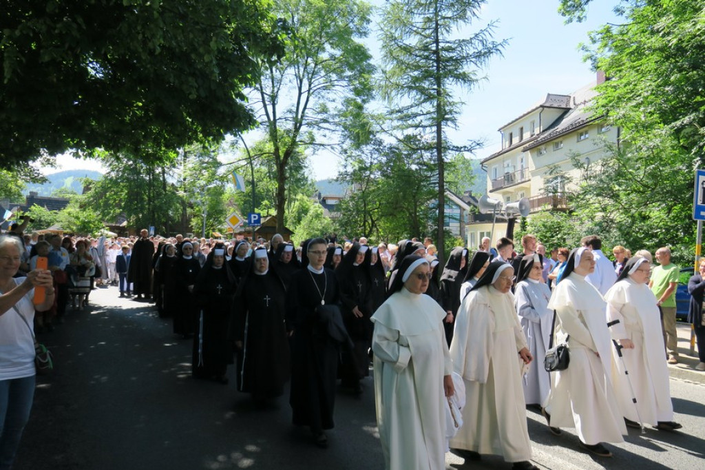 Od Św. Krzyża do Św. Rodziny