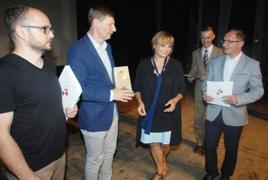 „Sunderland” rozstrzygnięty - wernisaże w MOK i „Jatkach”