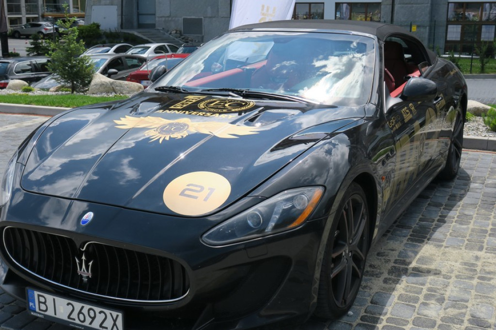 Maserati kontra Rolls-Royce i Lamborghini