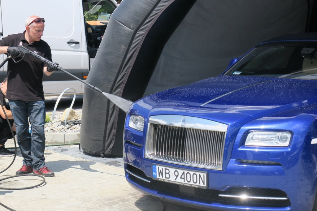 Maserati kontra Rolls-Royce i Lamborghini