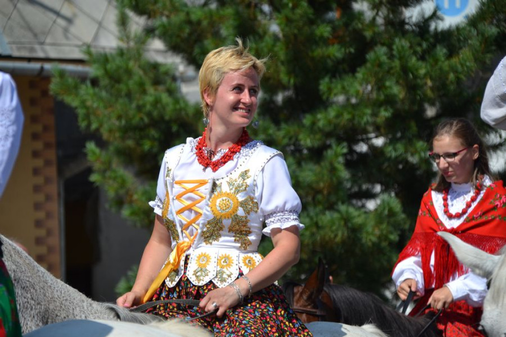 Paradny przejazd na rozpoczęcie Sabałowych Bajań