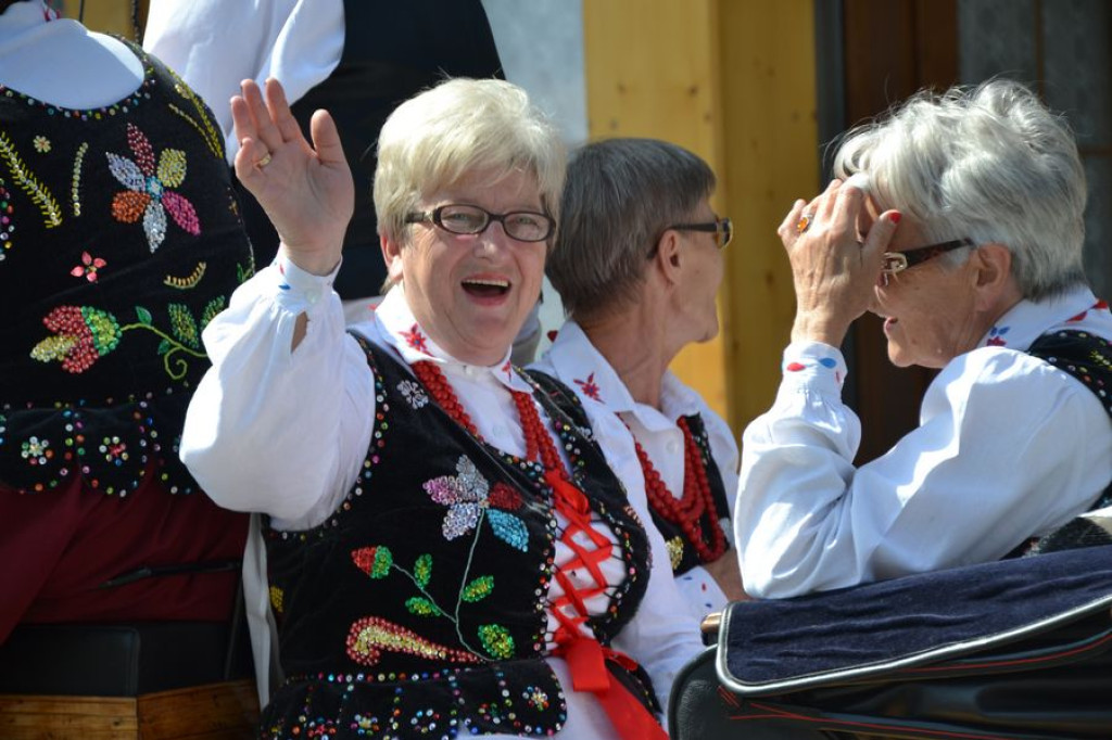 Paradny przejazd na rozpoczęcie Sabałowych Bajań
