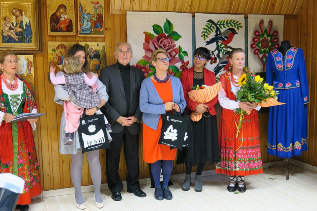 Ikony, malarstwo, tkanina