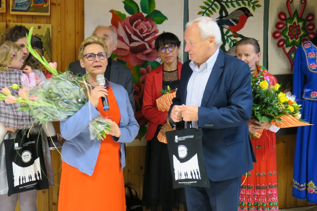 Ikony, malarstwo, tkanina