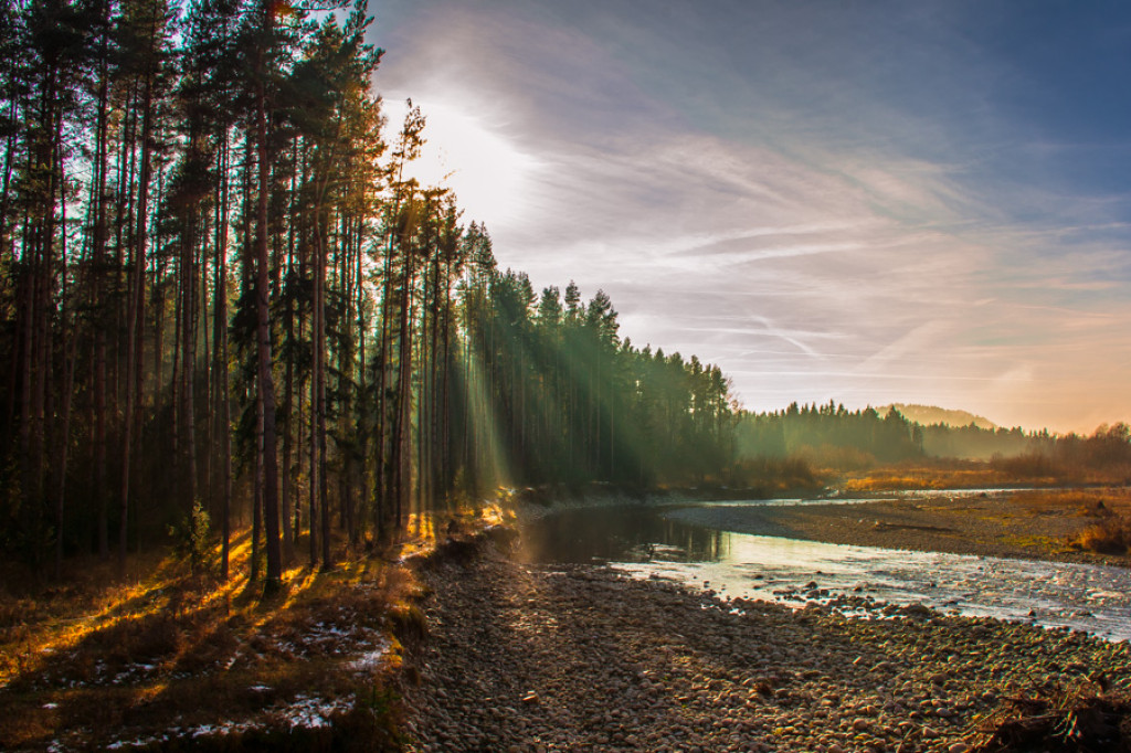 Zrobiło się pięknie. Widoki na Tatry znad Jez. Czorsztyńskiego