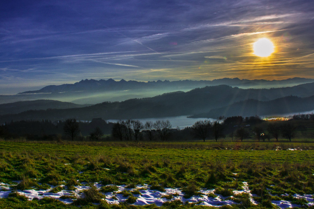 Zrobiło się pięknie. Widoki na Tatry znad Jez. Czorsztyńskiego