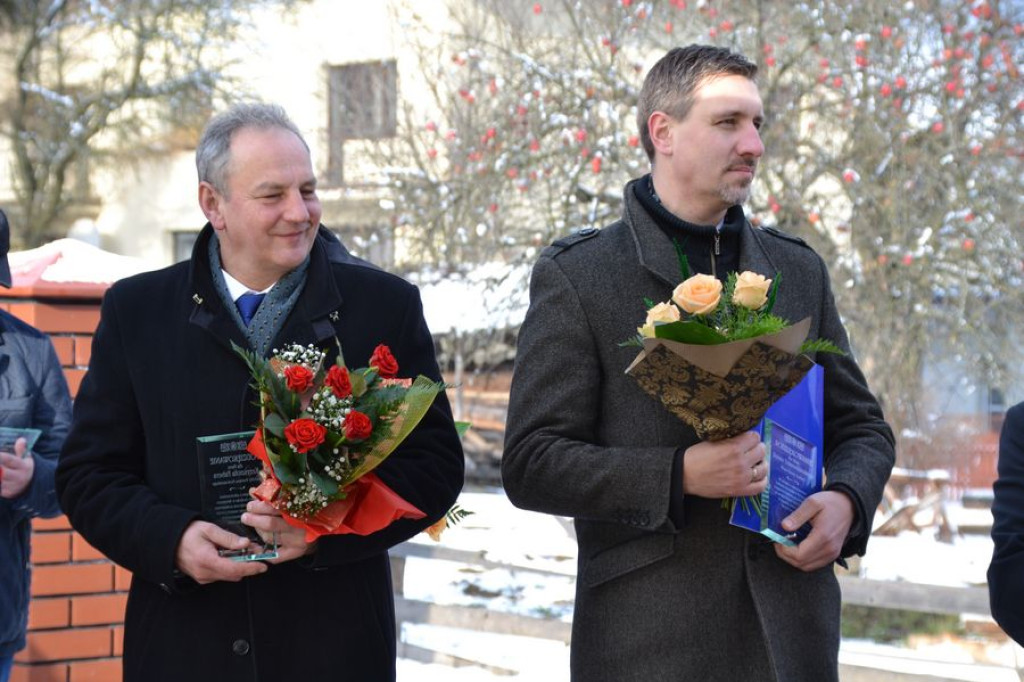 Huczne otwarcie