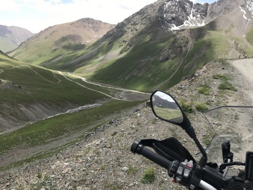 Motocyklowa podróż przez pół świata