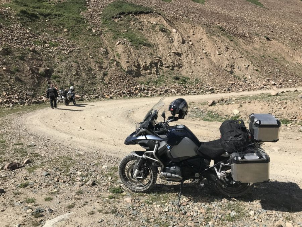 Motocyklowa podróż przez pół świata