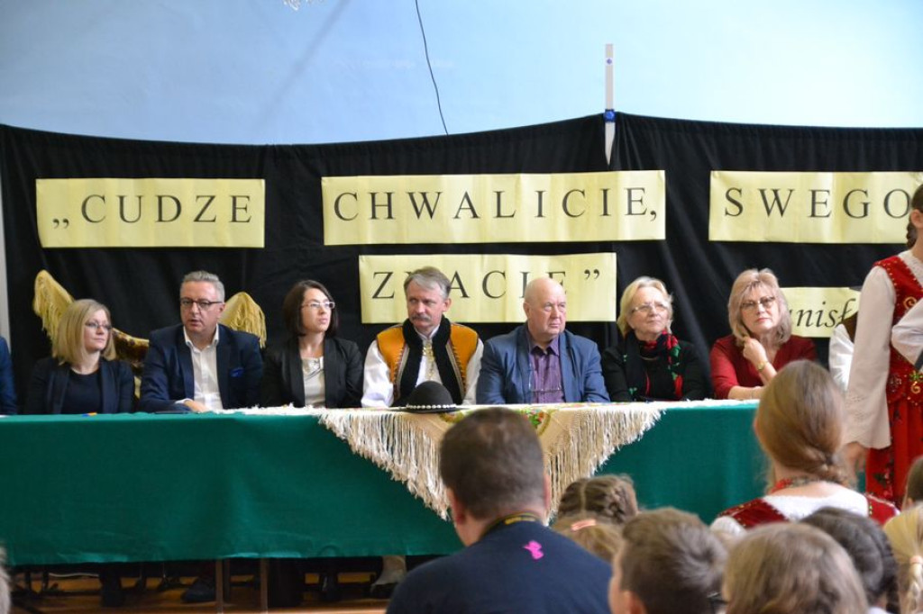 Cudze chwalicie