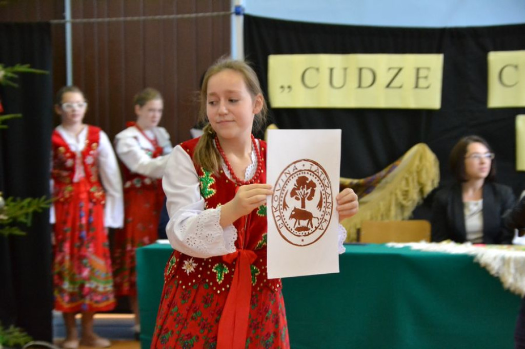 Cudze chwalicie
