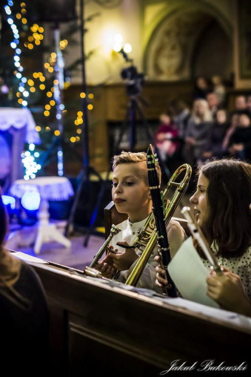 Kolędowanie z orkiestrą dętą