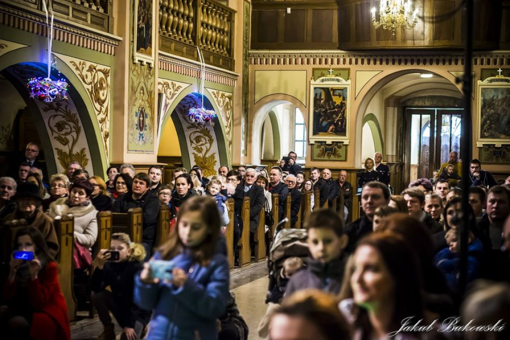 Kolędowanie z orkiestrą dętą