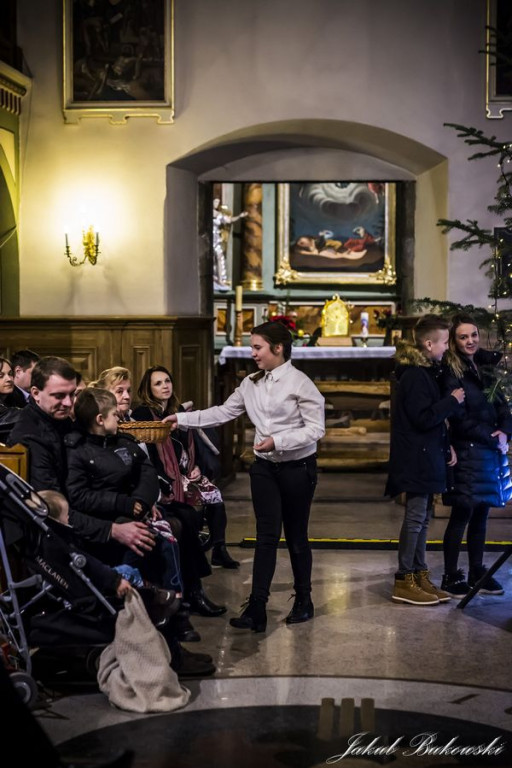 Kolędowanie z orkiestrą dętą