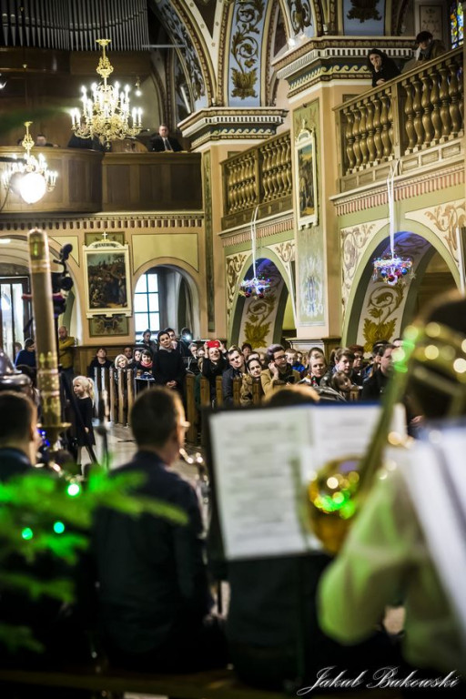 Kolędowanie z orkiestrą dętą