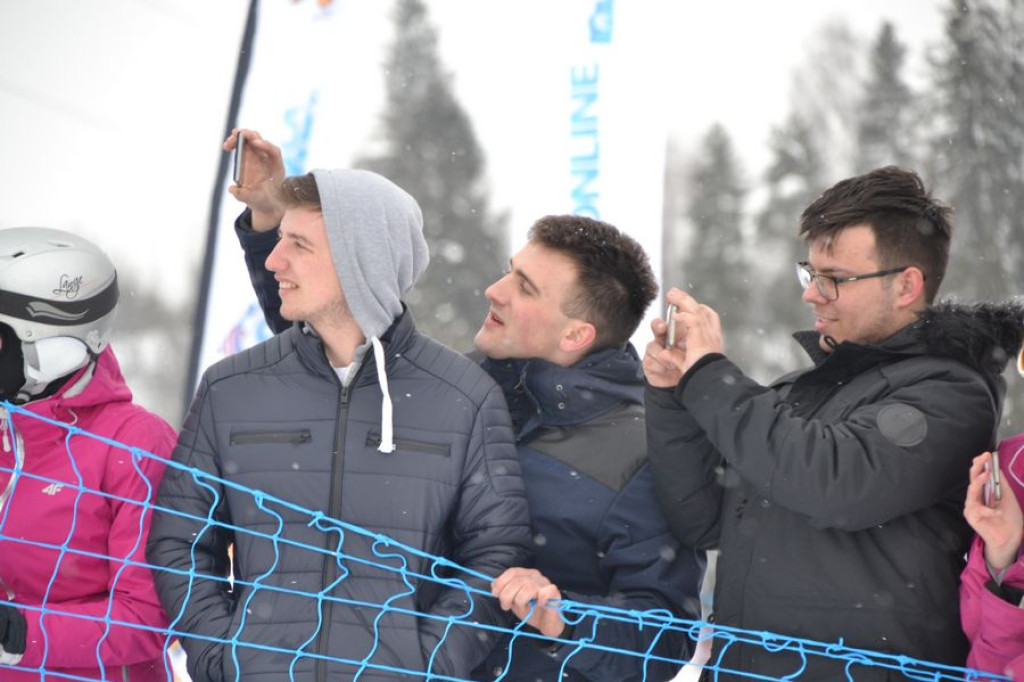 Samolot z Kuwejtu wylądował w Białce