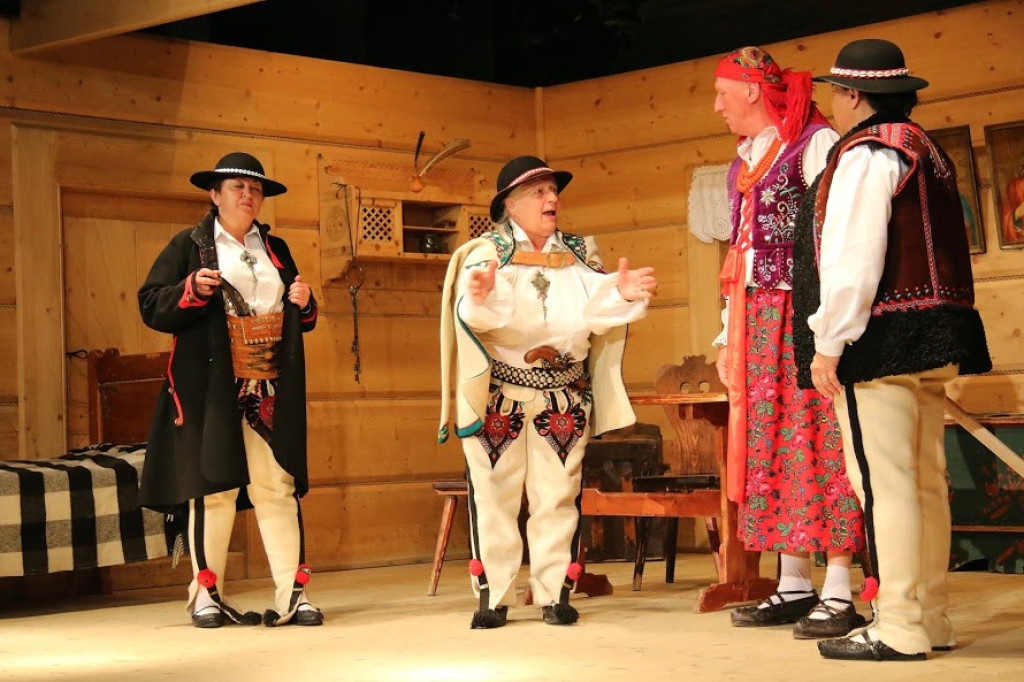 Lato z teatrem