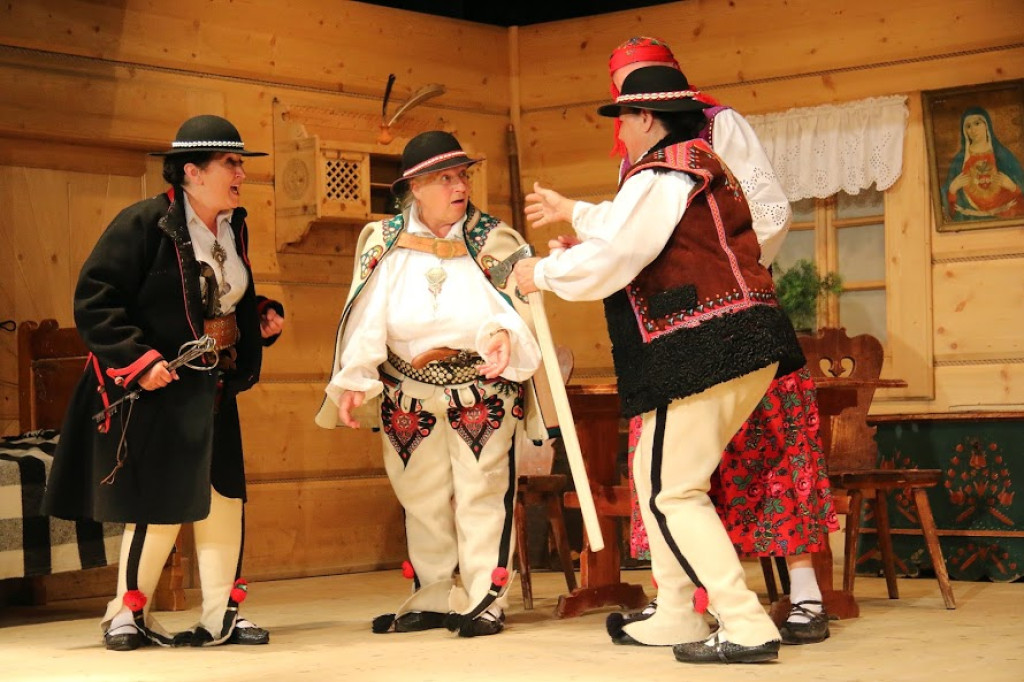 Lato z teatrem