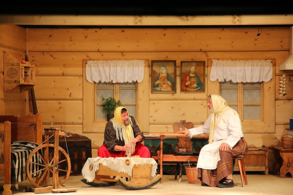 Lato z teatrem