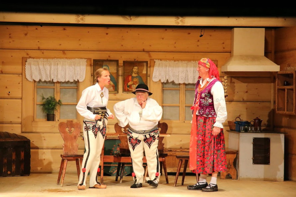 Lato z teatrem