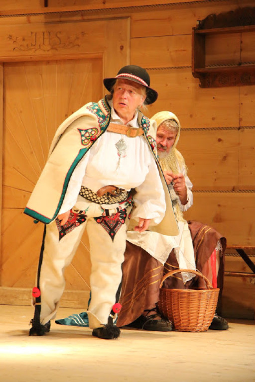 Lato z teatrem