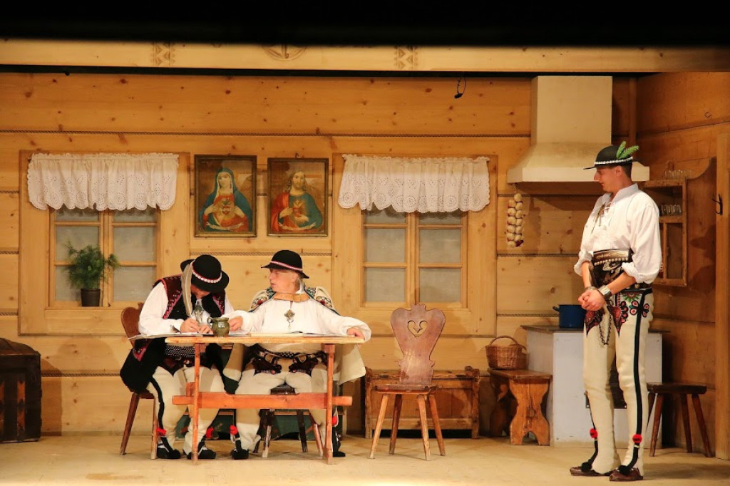 Lato z teatrem