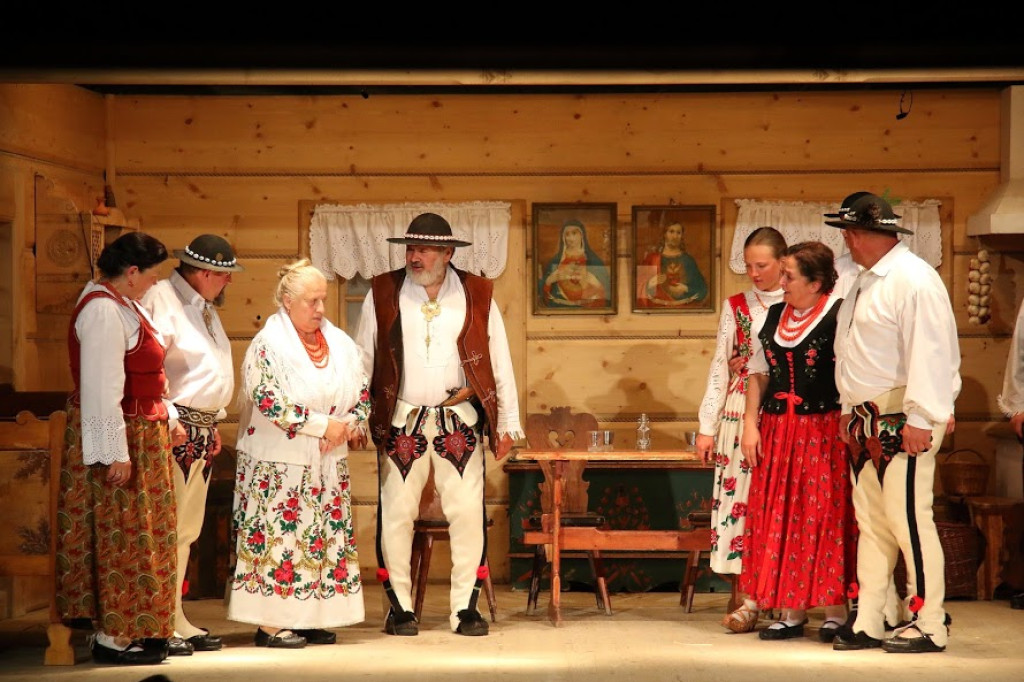 Lato z teatrem